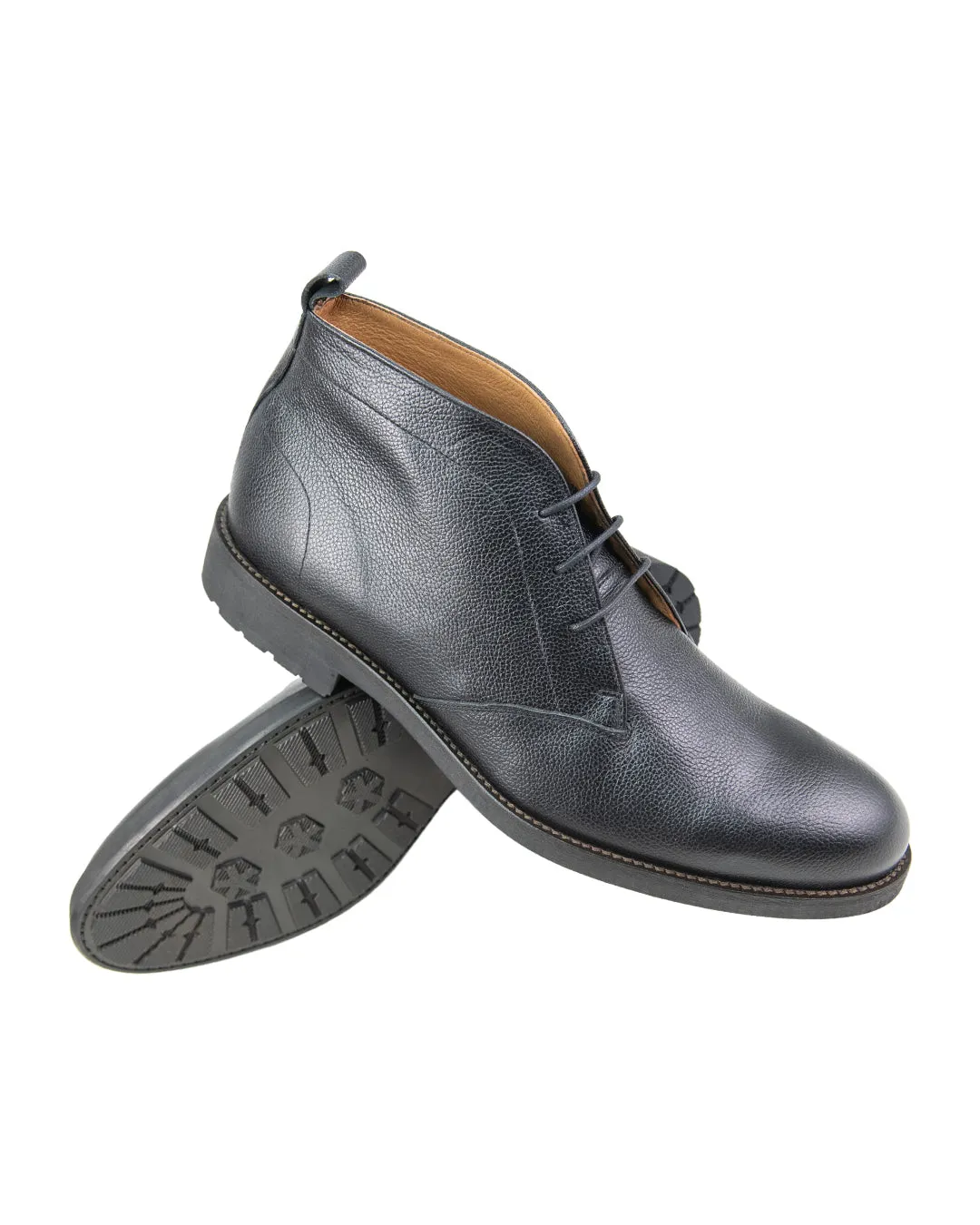 Black Scotch Grain Leather Chukka Boots