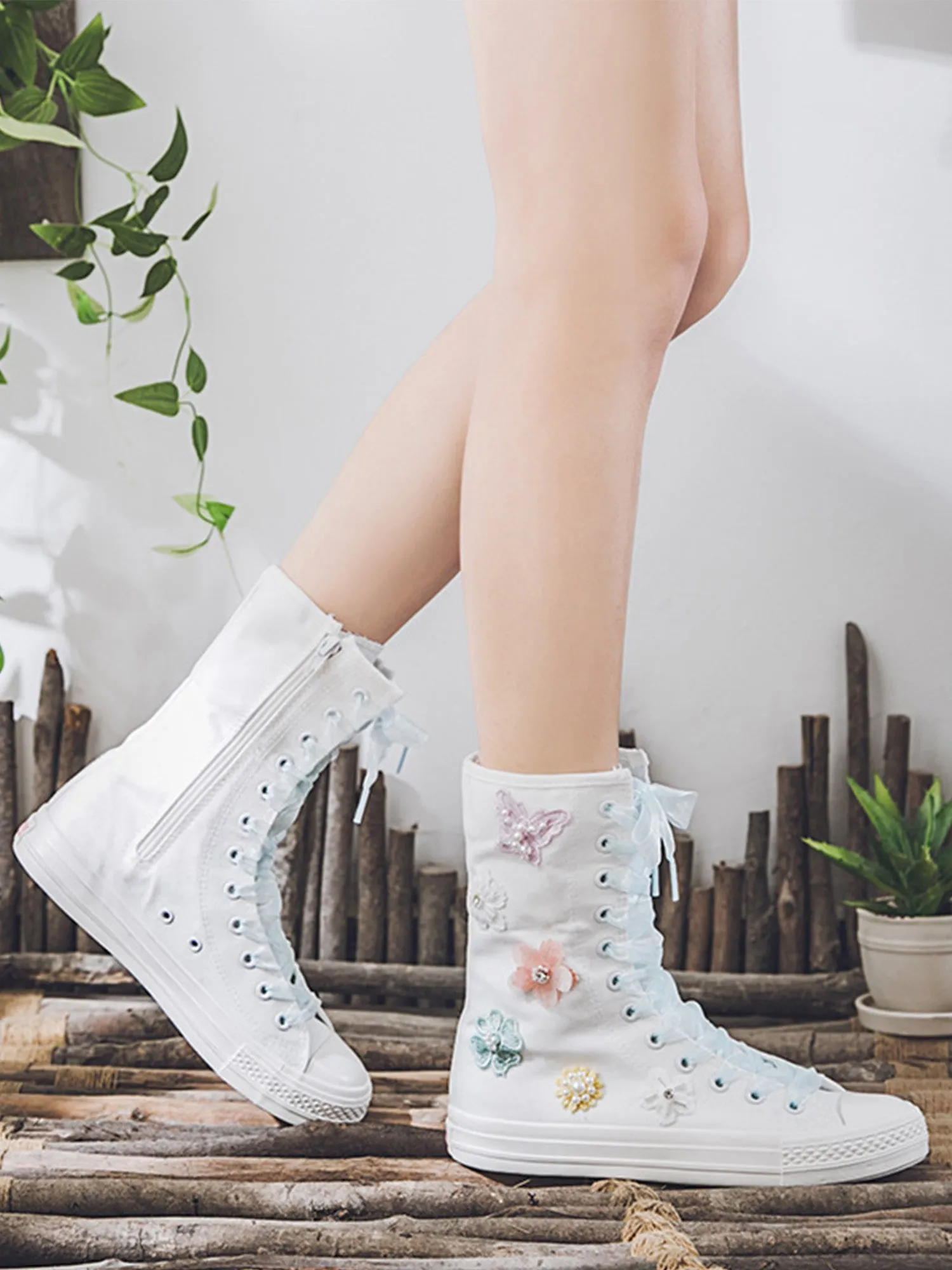 Floral Appliques Flat Heel Canvas Wedding Sneakers Daily Shoes