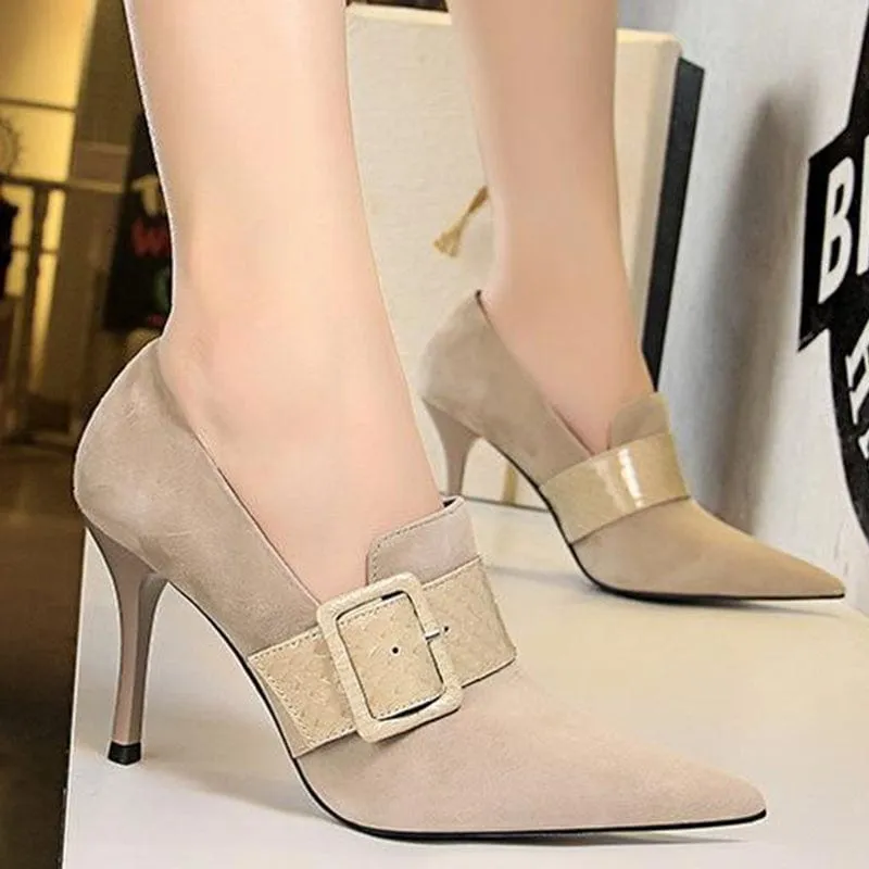 High Heeled Shoes With Deep Lipped Strap