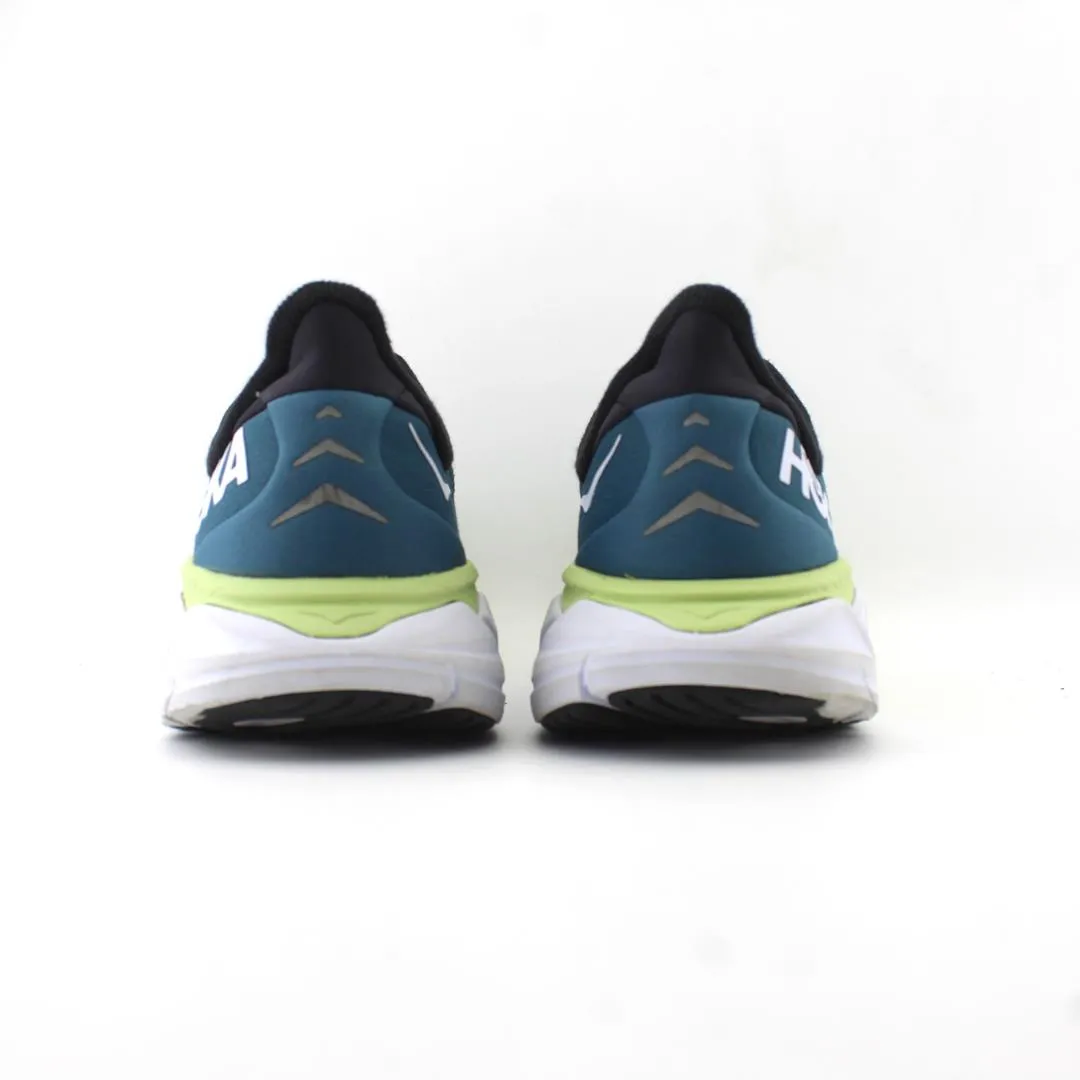 HOKA ONE ONE ARAHI 9