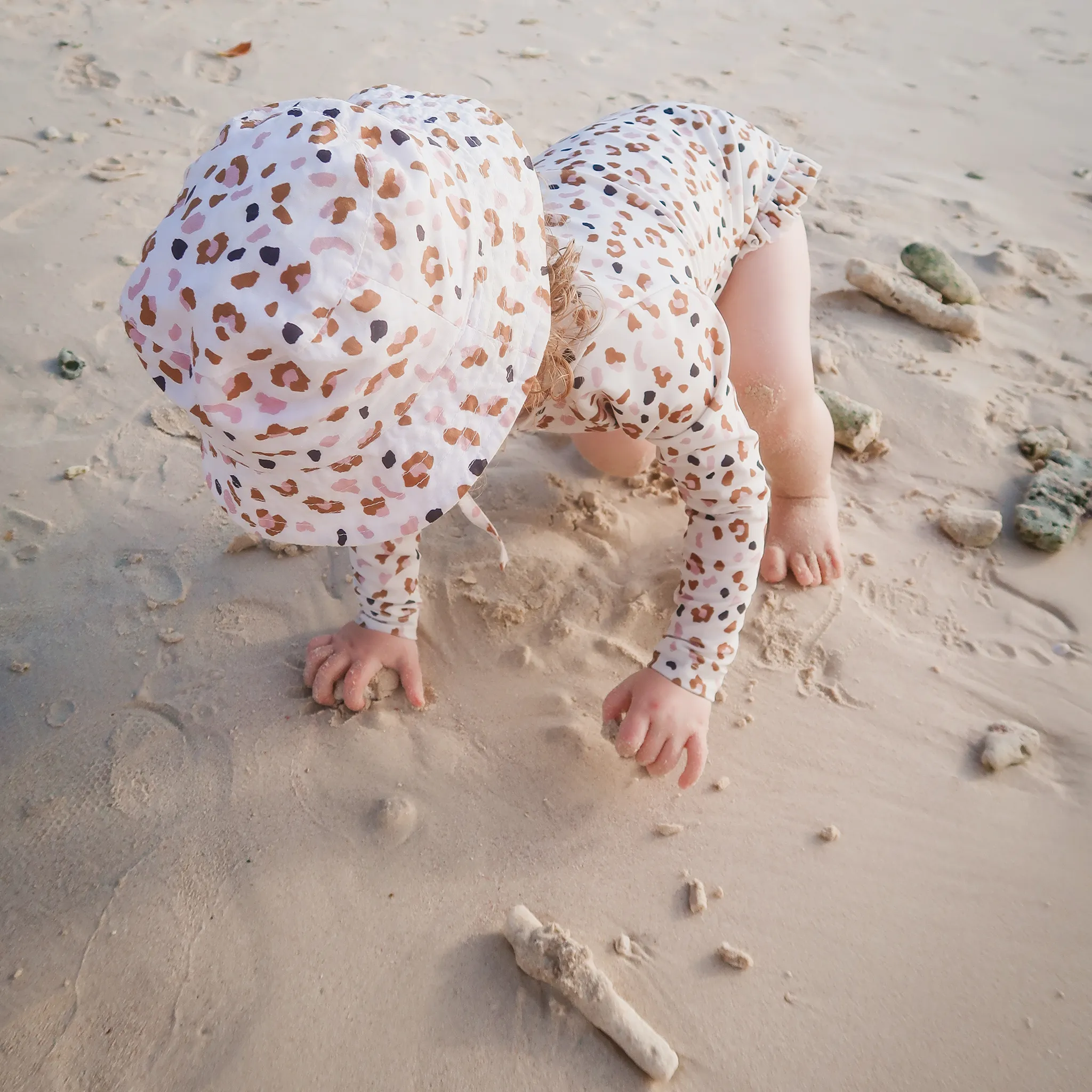 Khaki Leopard Print Swimsuit Girl Long rashguard Sleeves