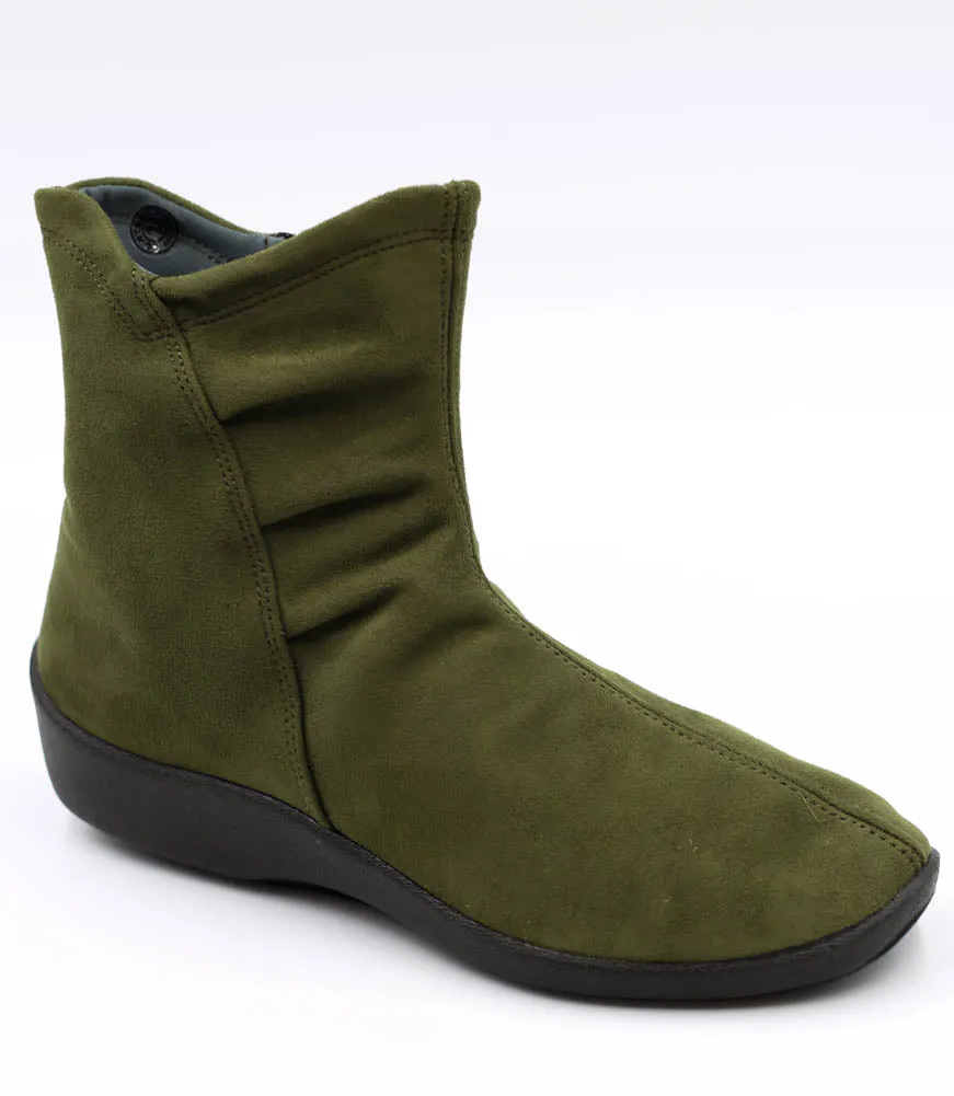 L19 in Gal Olive by Arcopedico