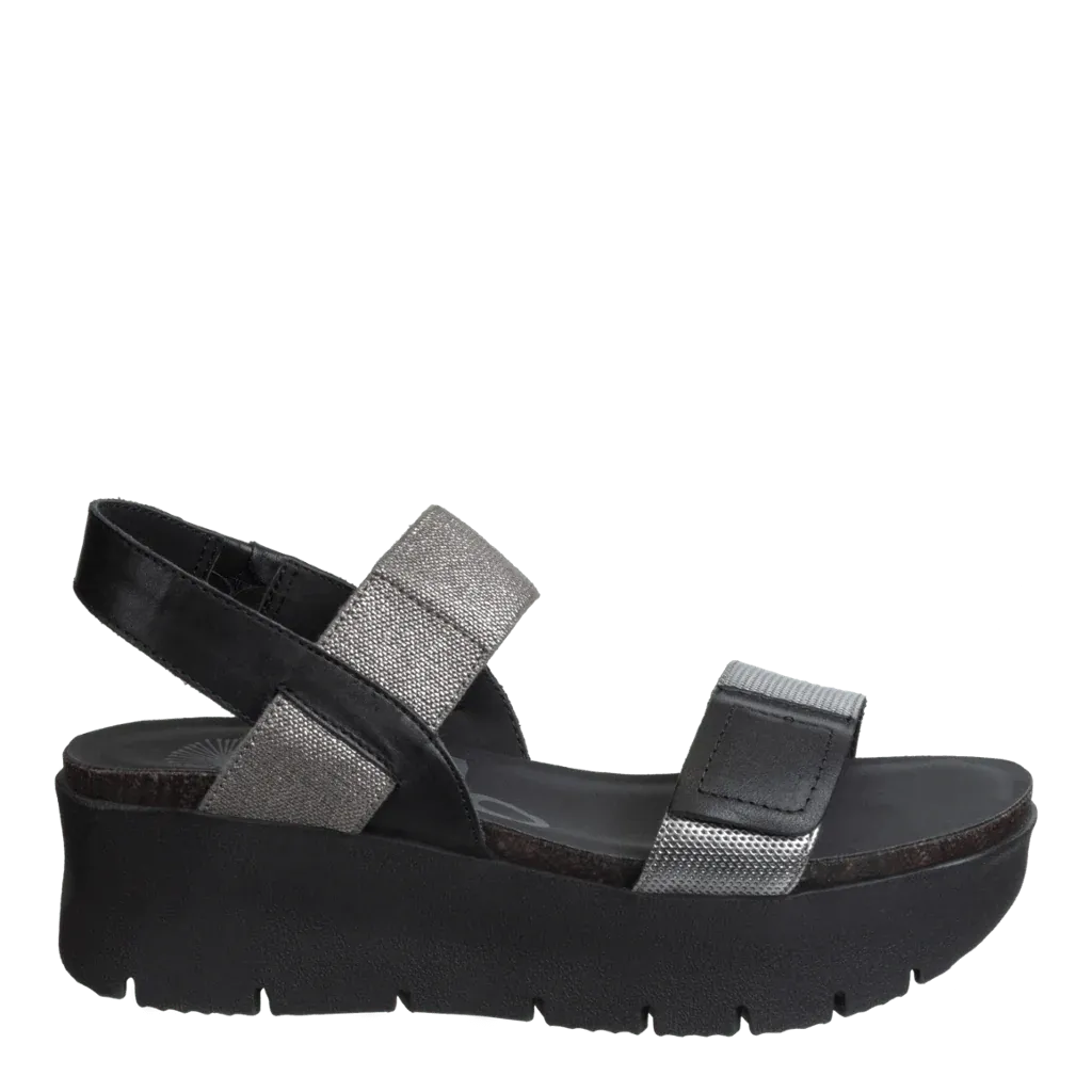 Nova Platform Sandal • Black