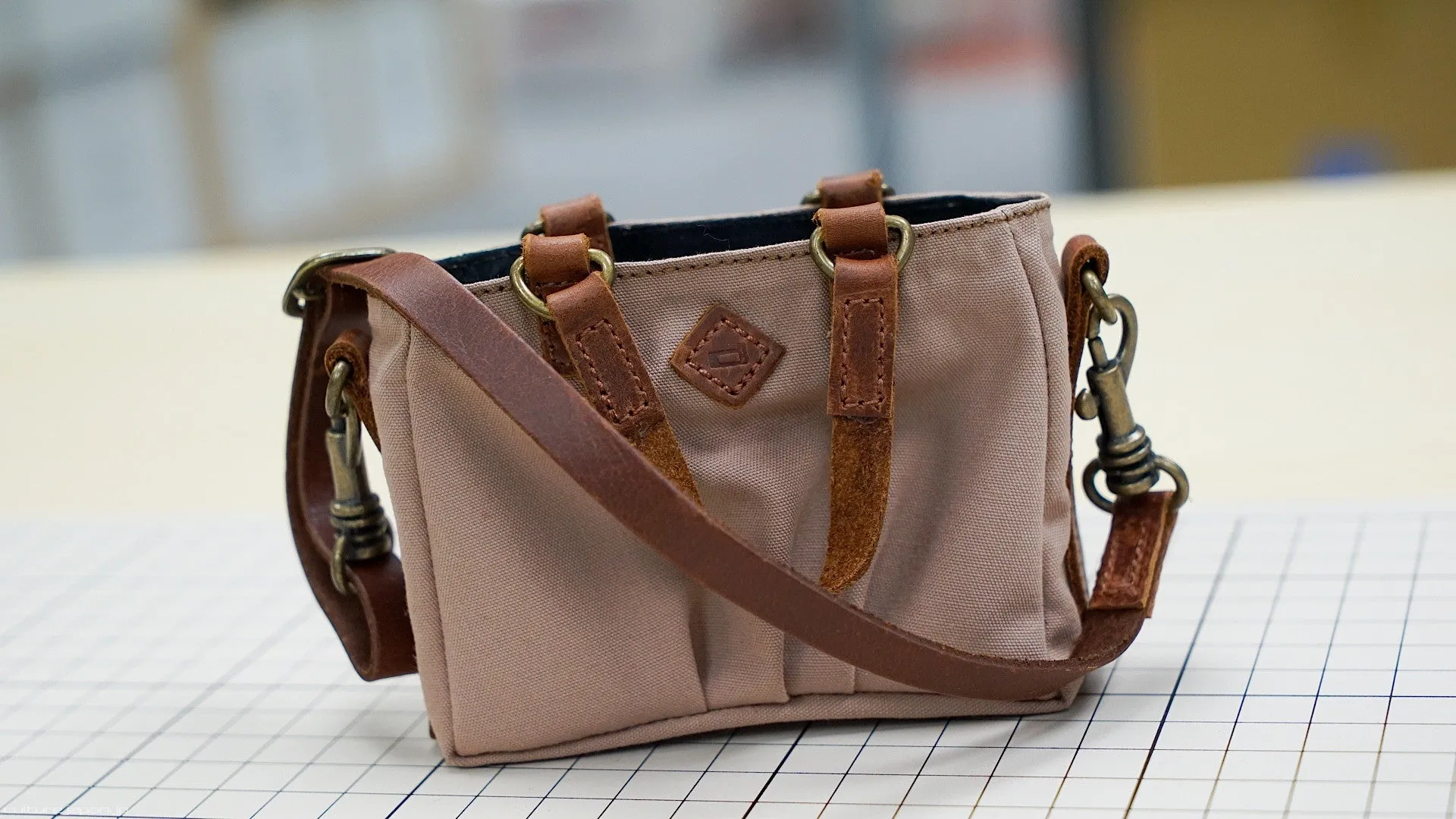 Satchel Bag (beige)