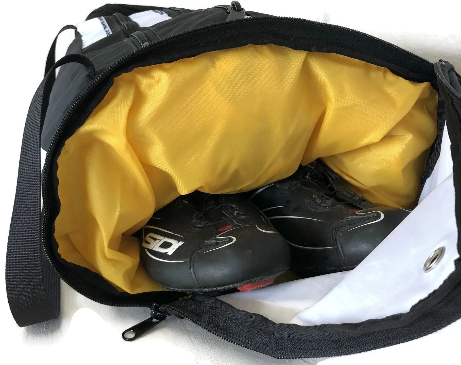 Trail House 2024 CYCLING RACEDAY BAG™ RED