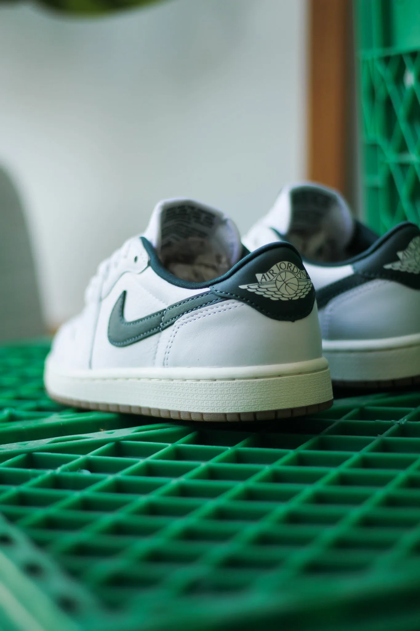 W AIR JORDAN 1 LOW OG "OXIDIZED GREEN"