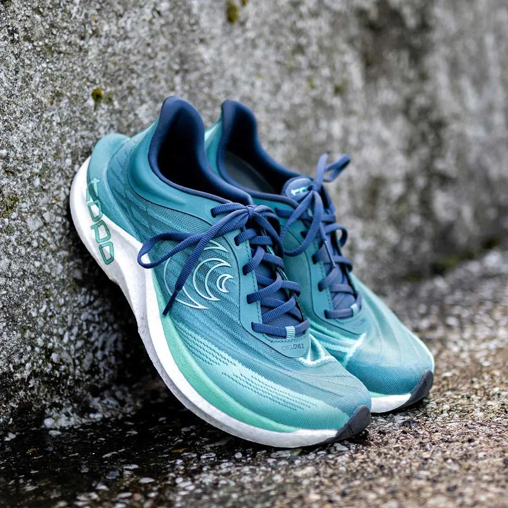 Women's Cyclone 2 Running Shoe- Ocean/Mint- Regular (B)